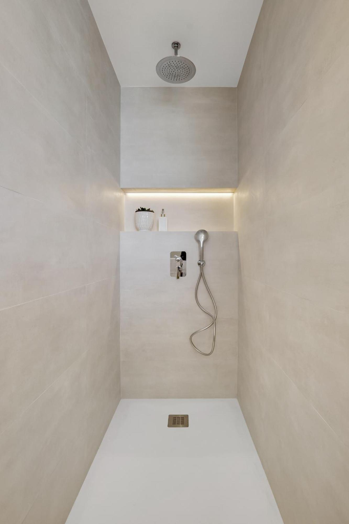 Santa Clara Modern & Exclusive Seafront Apartment Torremolinos Exteriör bild