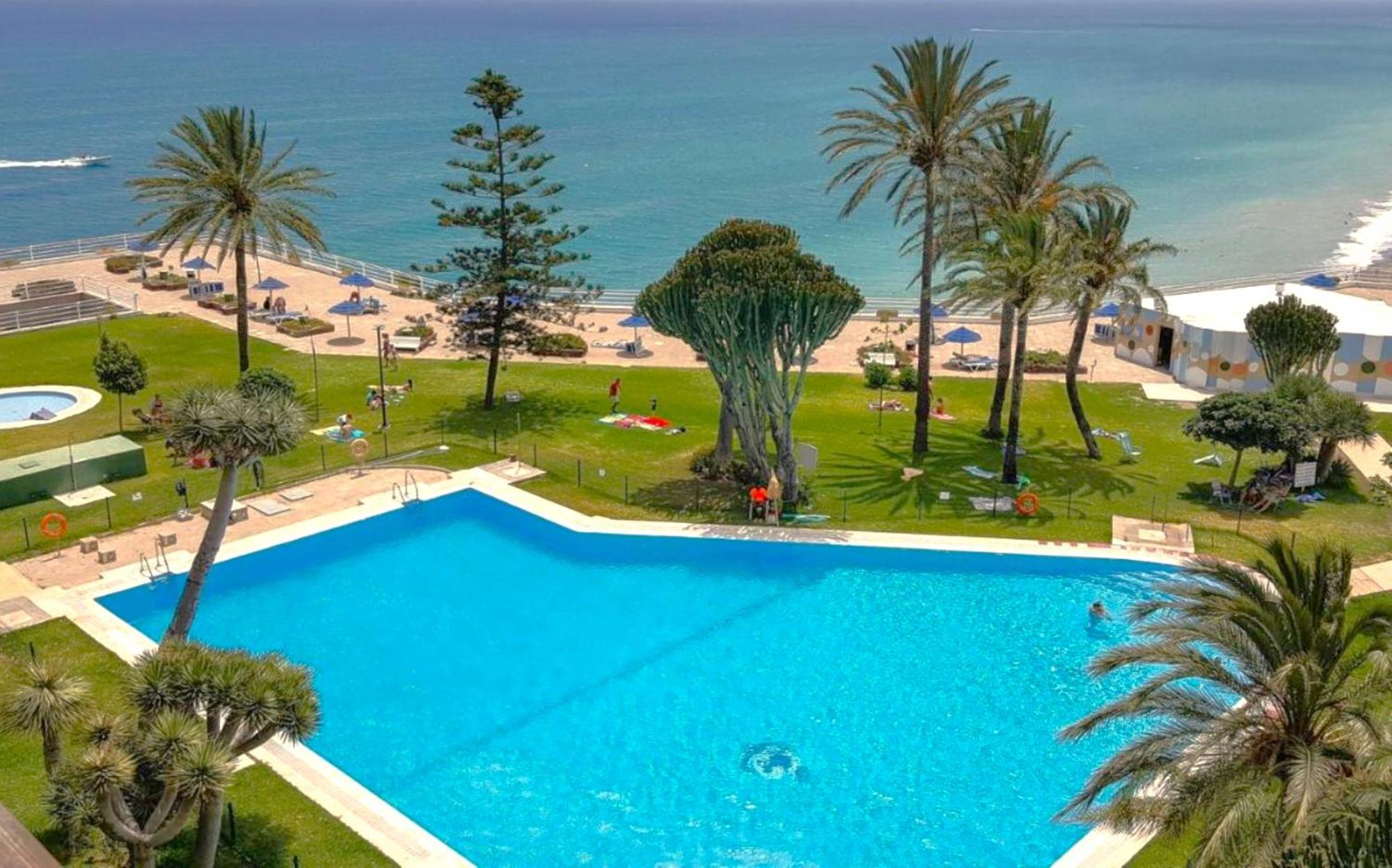 Santa Clara Modern & Exclusive Seafront Apartment Torremolinos Exteriör bild