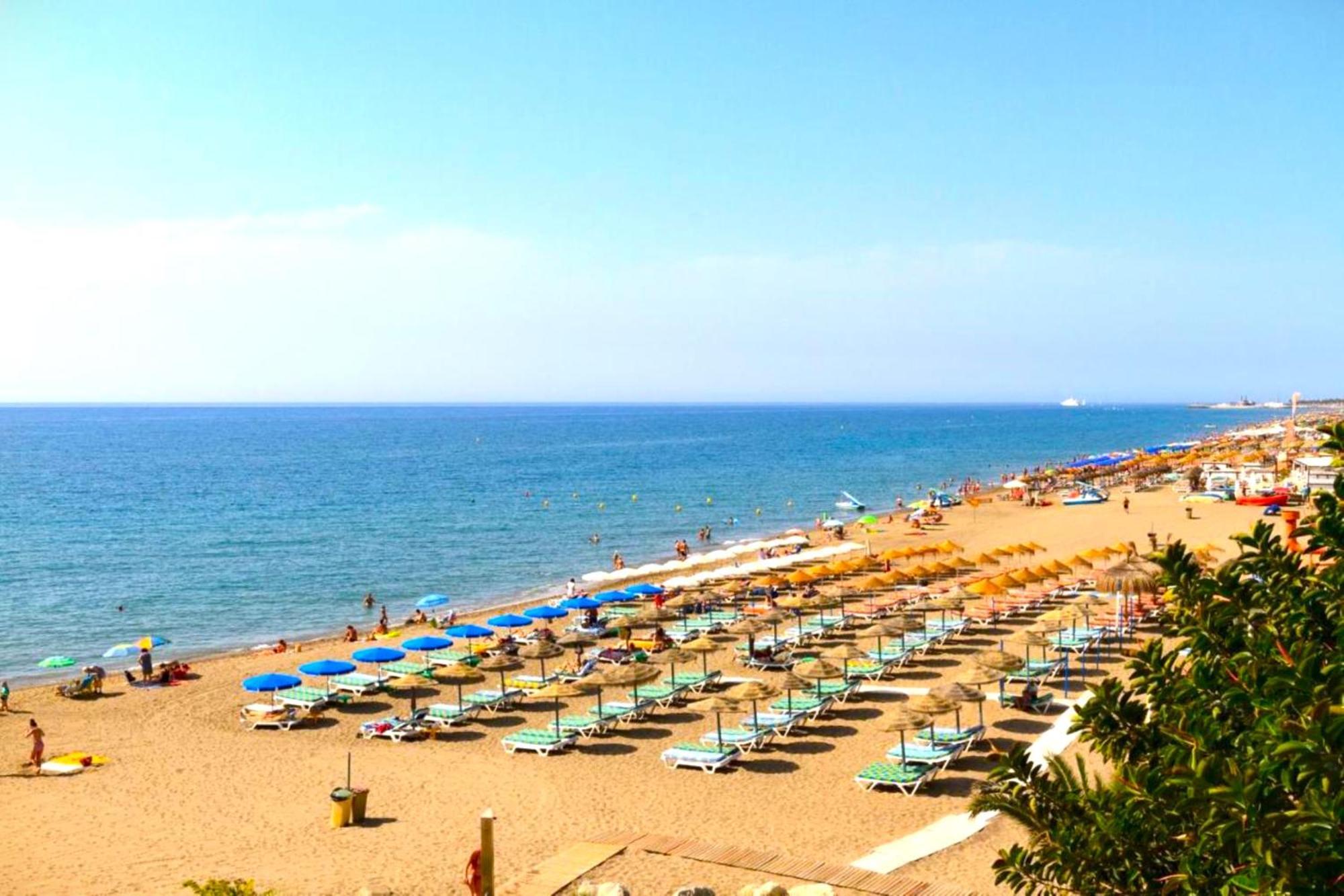 Santa Clara Modern & Exclusive Seafront Apartment Torremolinos Exteriör bild