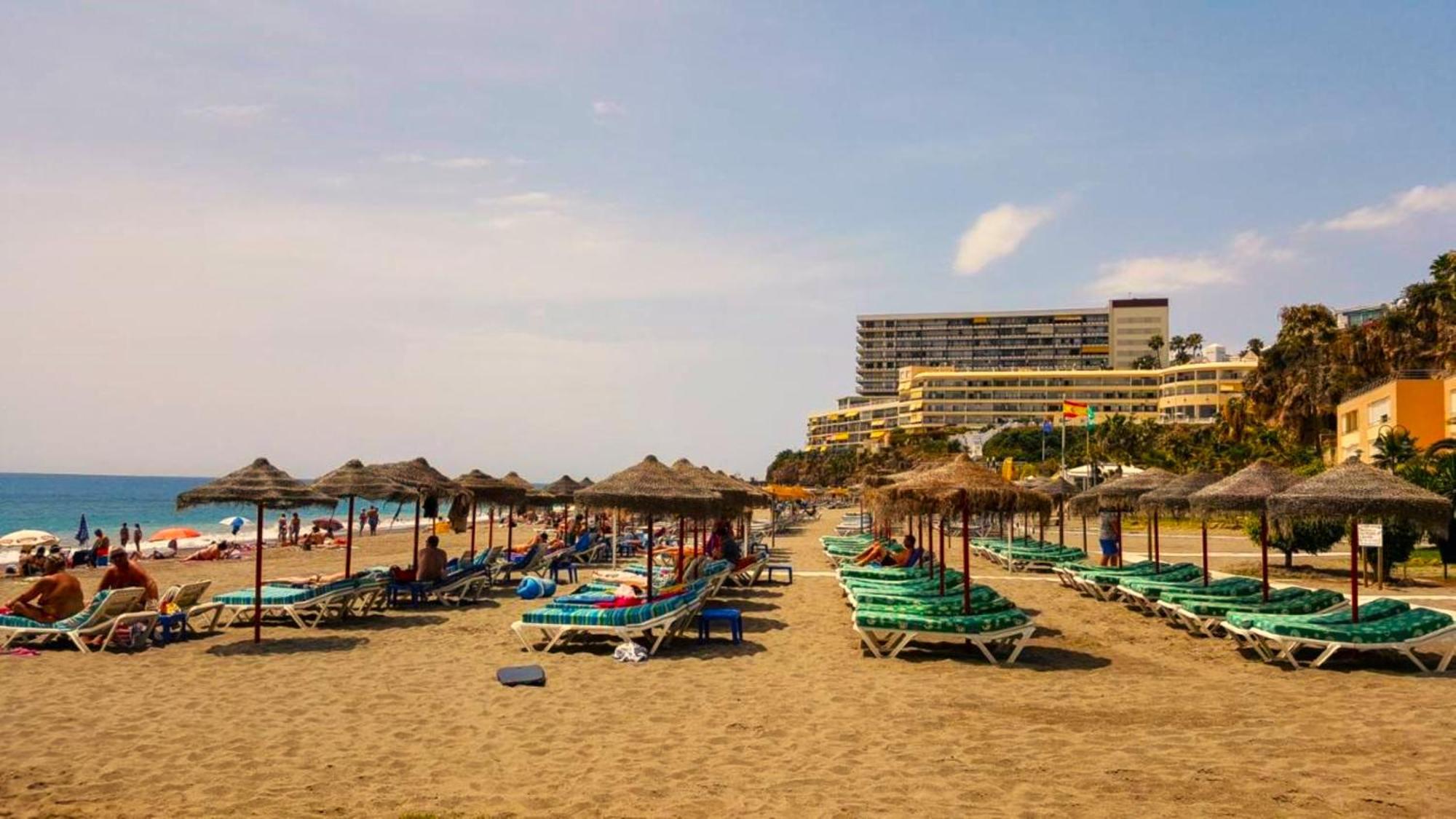 Santa Clara Modern & Exclusive Seafront Apartment Torremolinos Exteriör bild