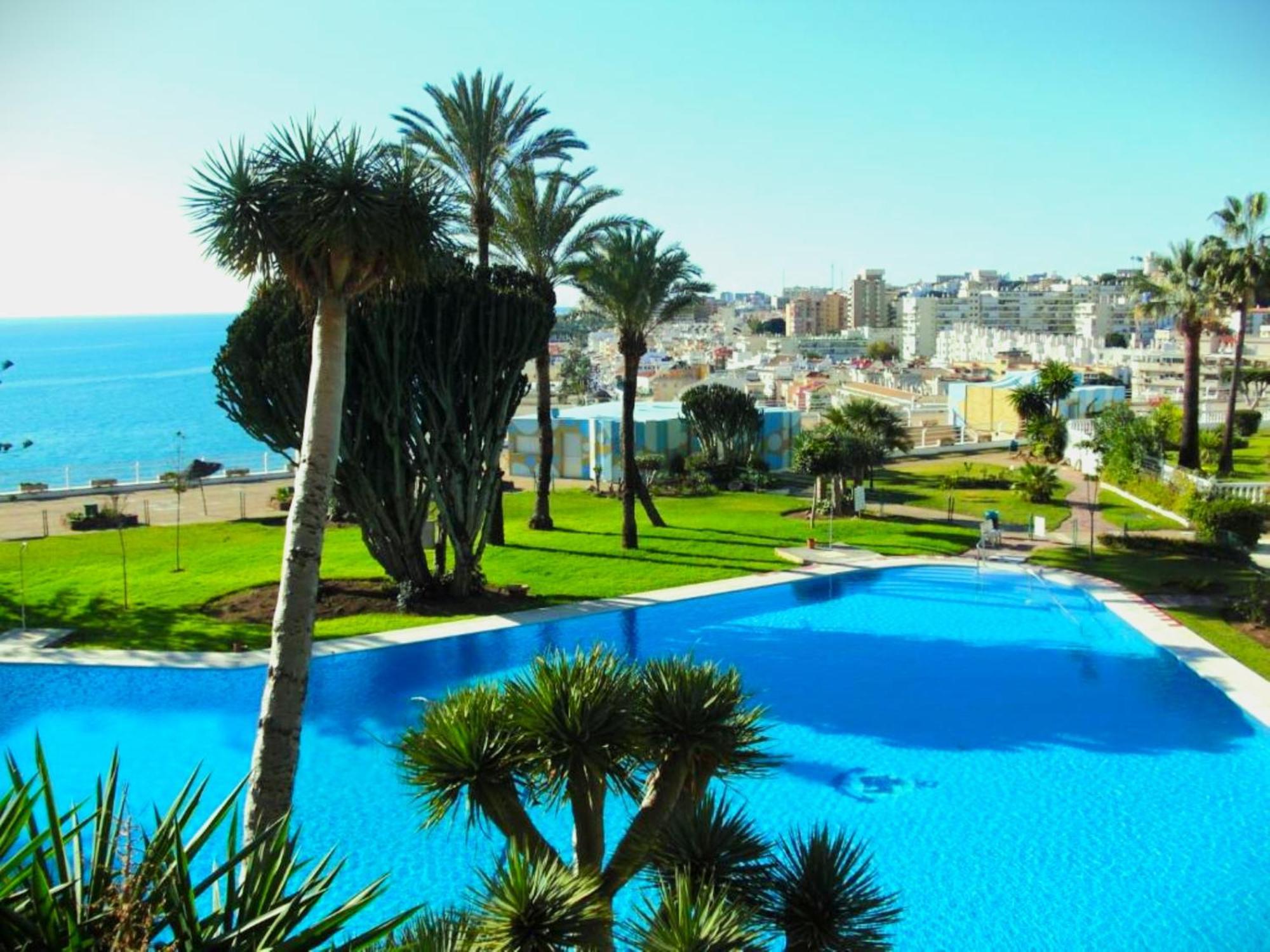 Santa Clara Modern & Exclusive Seafront Apartment Torremolinos Exteriör bild