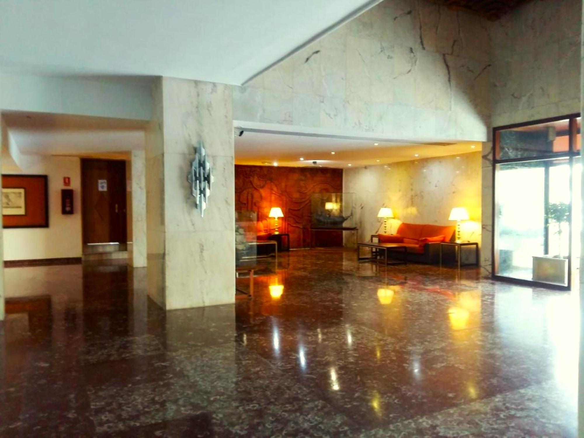 Santa Clara Modern & Exclusive Seafront Apartment Torremolinos Exteriör bild