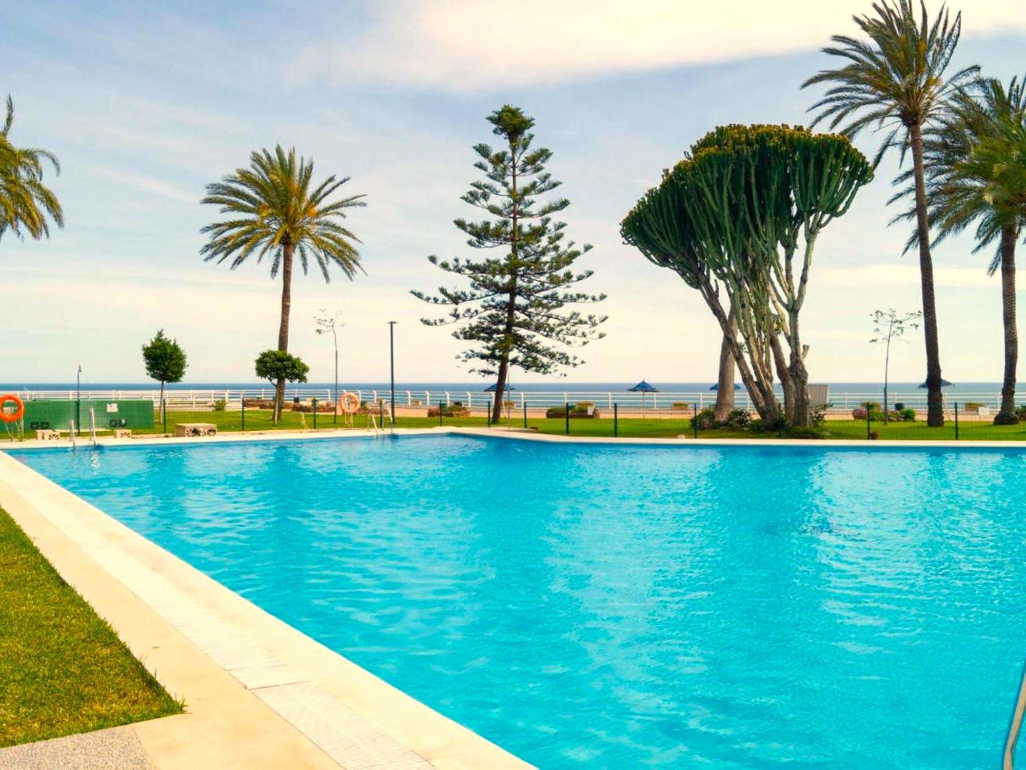 Santa Clara Modern & Exclusive Seafront Apartment Torremolinos Exteriör bild