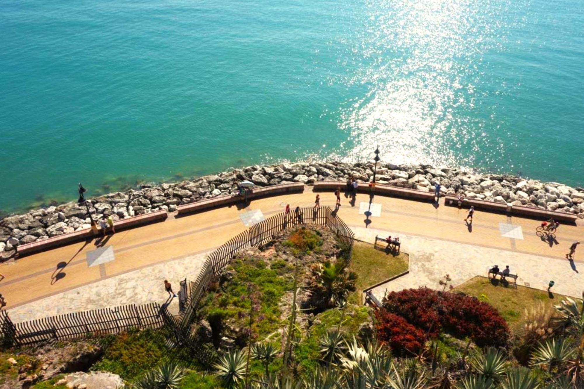 Santa Clara Modern & Exclusive Seafront Apartment Torremolinos Exteriör bild