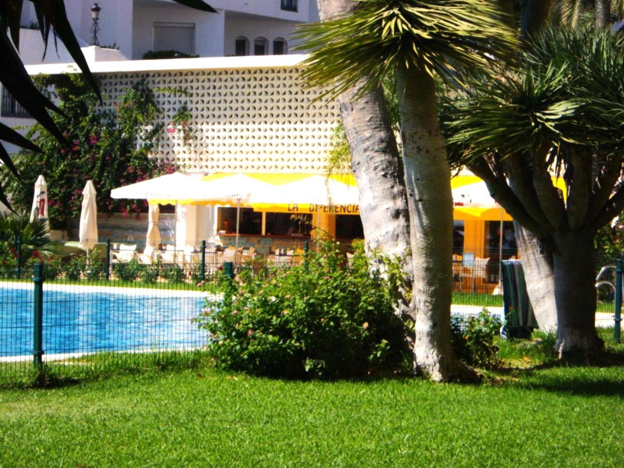 Santa Clara Modern & Exclusive Seafront Apartment Torremolinos Exteriör bild